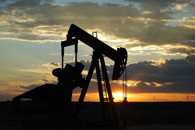 O conmigo, o contra mí: Arabia Saudí revoluciona el mercado del petróleo